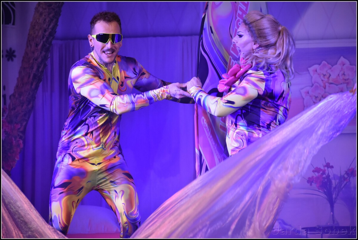 ALL INCLUSIVE BIBIONE – travesti show