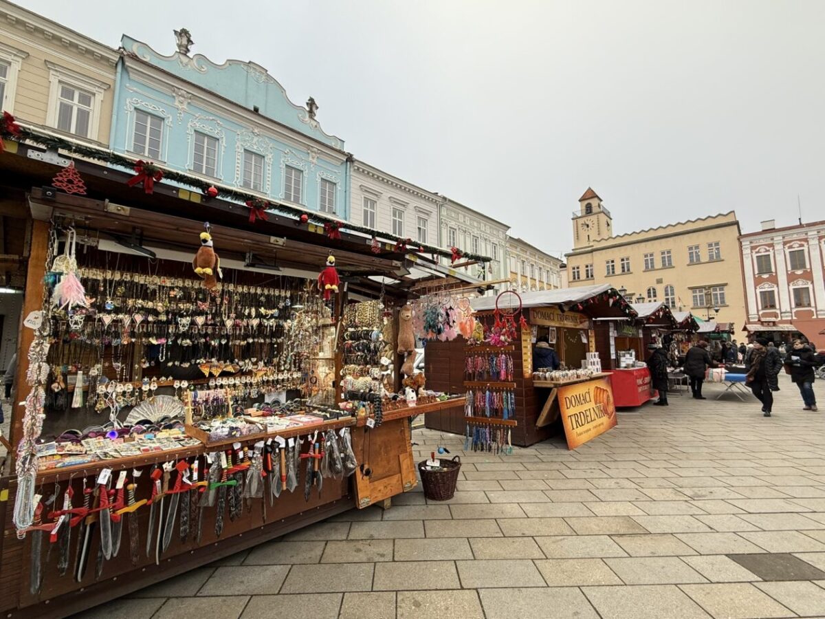 Poadventní prodej na Masarykově náměstí