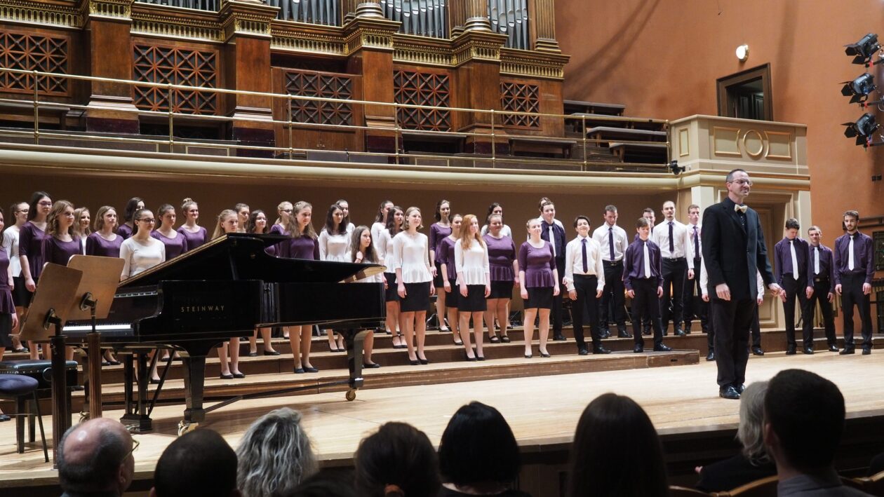 Vernisáž výstavy fotografií - 20 let s Puellae et Pueri